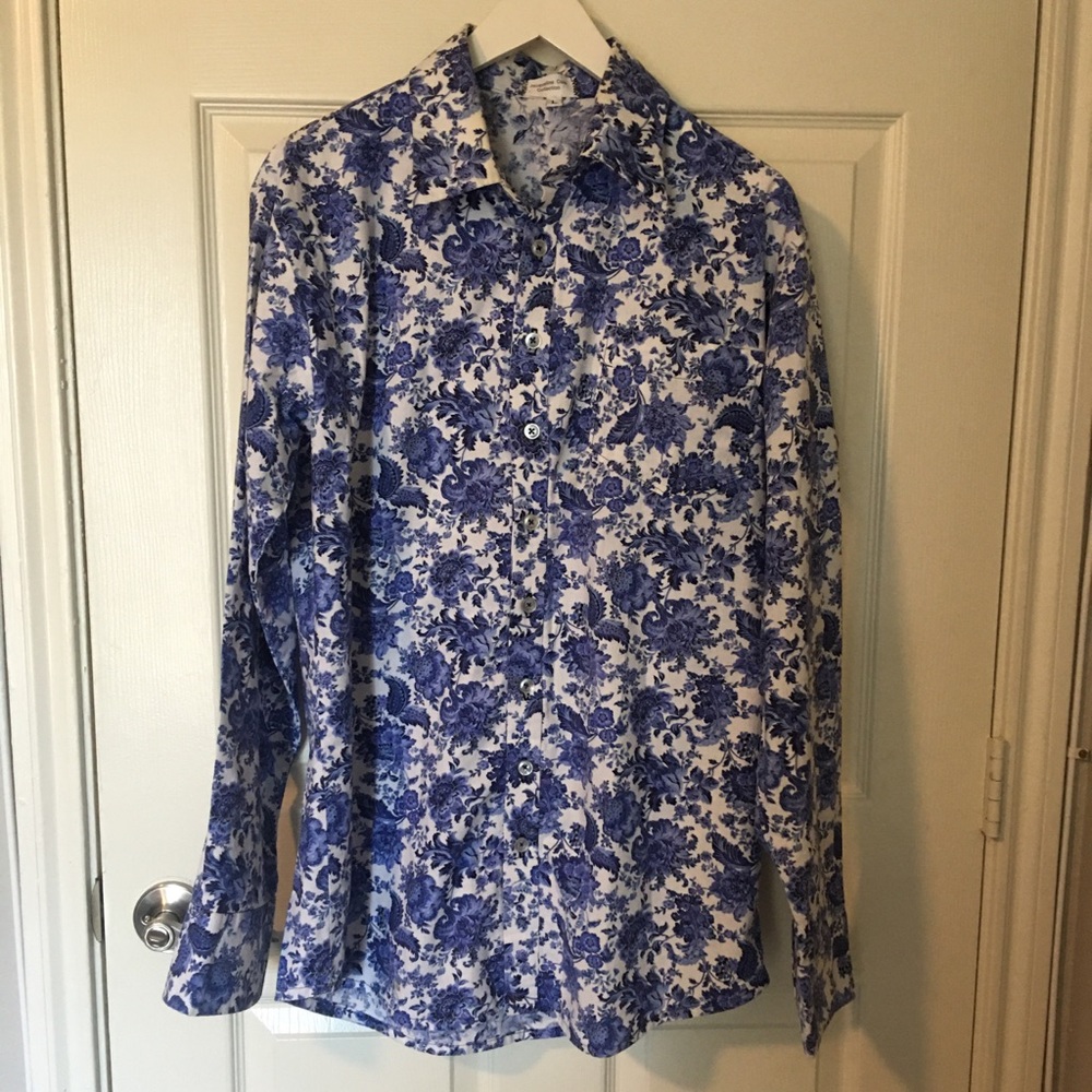 Men’s paisley print dress shirt